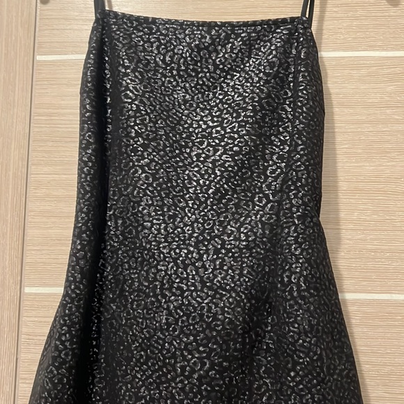 a black silver cheetah print dress. backless with adjustable strings in the back - Picture 3 of 5